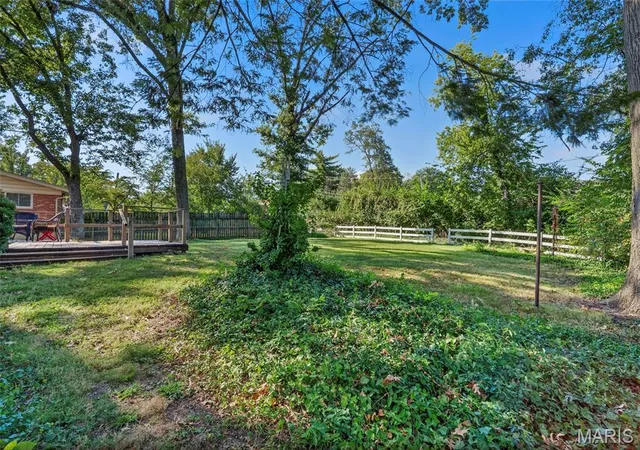 Photo 4 of Single family home for sale at 11051 Wylestone Ct, Saint Louis, MO 63126 | MLS# MIS26048570 | Listing updated on 2026-09-29