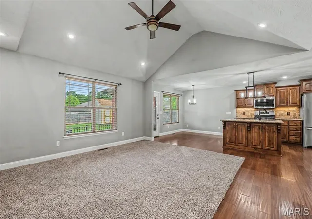 Photo 5 of Sale Pending at 5817 S Cottonwood Dr, Battlefield, MO 65619 | MLS# MIS26048609 | Listing updated on 2026-08-31