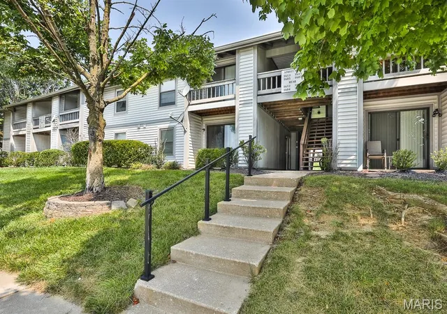 Photo 2 of Condo for sale at 1615 Summergate Pkwy #M, Saint Peters, MO 63303 | MLS# MIS26048613 | Listing updated on 2026-08-21