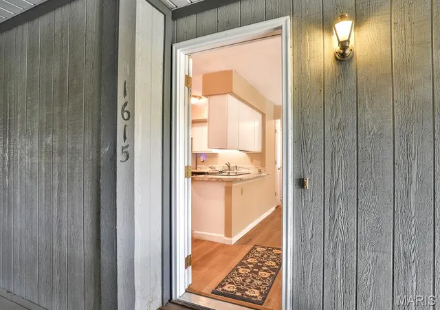 Photo 3 of Condo for sale at 1615 Summergate Pkwy #M, Saint Peters, MO 63303 | MLS# MIS26048613 | Listing updated on 2026-08-21