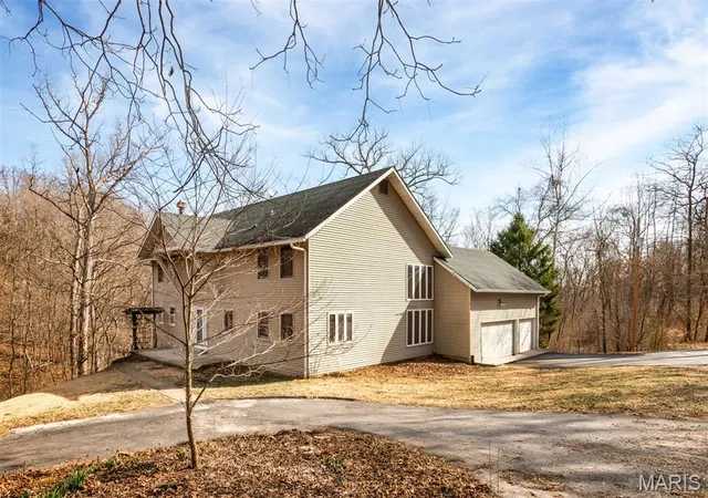 2nd image of 1 River Bend Dr, Fenton, MO 63026 | MLS# MIS26048627