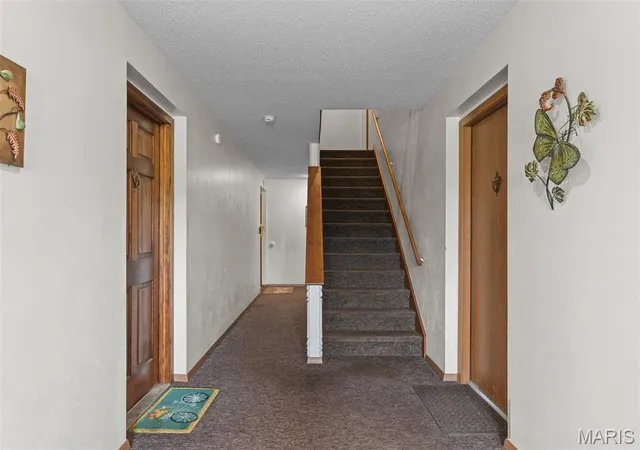 Photo 3 of Condo for sale at 256 Carriage Ct, Washington, MO 63090 | MLS# MIS26048647 | Listing updated on 2026-08-04