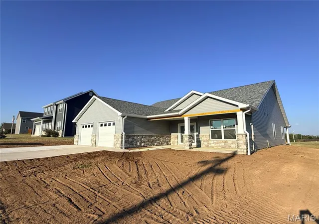 Photo 2 of Single family home for sale at 239 Sycamore Rd, Perryville, MO 63775 | MLS# MIS26048663 | Listing updated on 2026-09-06
