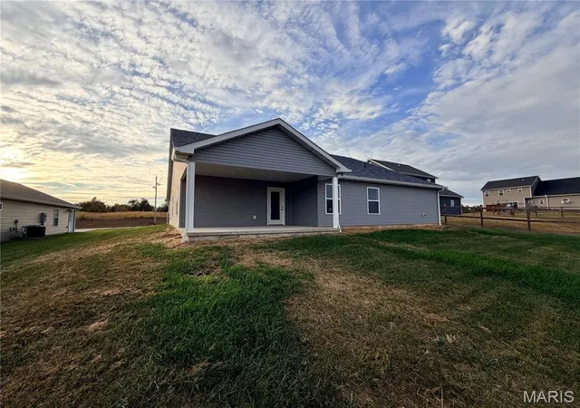 Photo 3 of Single family home for sale at 239 Sycamore Rd, Perryville, MO 63775 | MLS# MIS26048663 | Listing updated on 2026-10-28