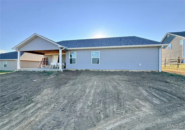 Photo 4 of Single family home for sale at 239 Sycamore Rd, Perryville, MO 63775 | MLS# MIS26048663 | Listing updated on 2026-09-06