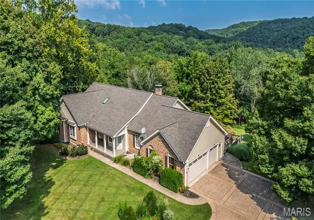 Photo 1 of Single family home for sale at 17507 Summit View Pl Cvs, Glencoe, MO 63038 | MLS# MIS26048676 | Listing updated on 2026-08-31