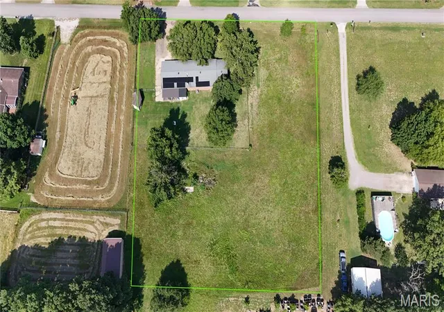 31st image of 111 Dacus Dr, Sikeston, MO 63801 | MLS# MIS26048683
