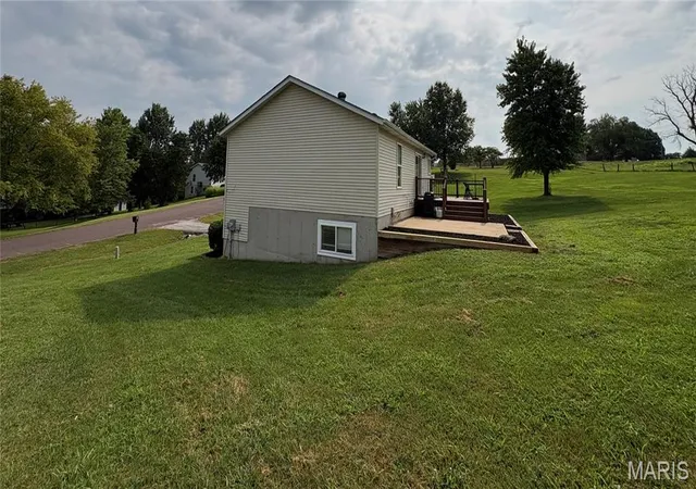 Photo 3 of Single family home for sale at 6224 Yellow Brick Rd, Washington, MO 63090 | MLS# MIS26048696 | Listing updated on 2026-10-08