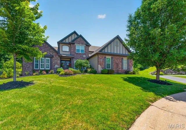 Photo 1 of Mansion for sale at 9818 Grandview Lake Ct, Saint Louis, MO 63127 | MLS# MIS26048716 | Listing updated on 2026-09-08