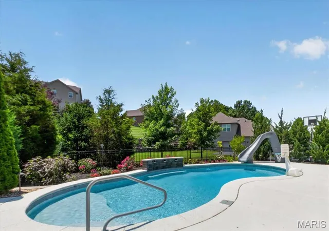 Photo 3 of Mansion for sale at 9818 Grandview Lake Ct, Saint Louis, MO 63127 | MLS# MIS26048716 | Listing updated on 2026-09-08
