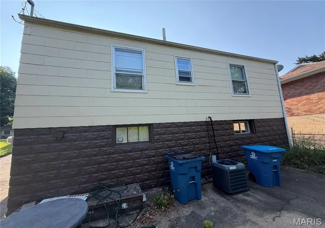 Photo 3 of Single family home for sale at 3627 Marshall Ave, Saint Louis, MO 63114 | MLS# MIS26048723 | Listing updated on 2026-08-12