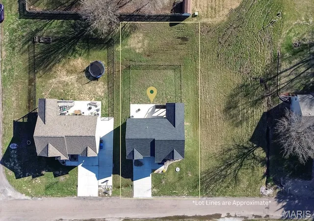Photo 54 of Sale Pending at 1080 Barbados Dr, Edwardsville, IL 62025 | MLS# MIS26048726 | Listing updated on 2026-08-11