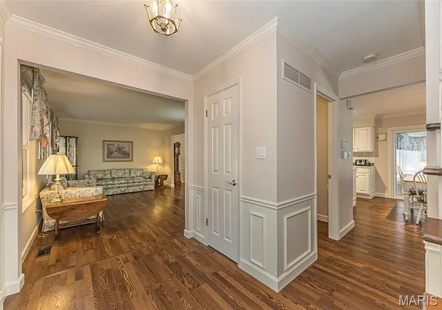 Photo 3 of Sale Pending at 1524 Pheasant Ridge Dr, Twin Oaks, MO 63011 | MLS# MIS26048734 | Listing updated on 2026-09-23