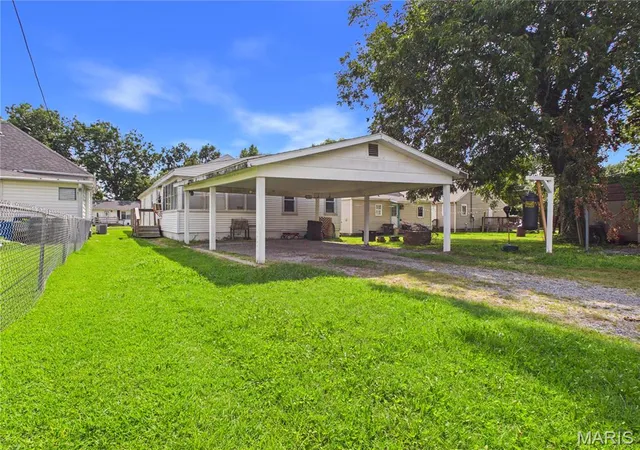 23rd image of 329 West Parker Ave, Chaffee, MO 63740 | MLS# MIS26048735