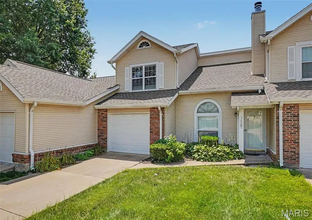 Photo 1 of Sale Pending at 3129 Windwood Trails Dr, Saint Peters, MO 63303 | MLS# MIS26048741 | Listing updated on 2026-08-07