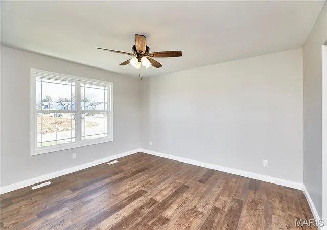 Photo 4 of Single family home for sale at 127 Peruque Creek Manor, Wright City, MO 63390 | MLS# MIS26048752 | Listing updated on 2026-09-21