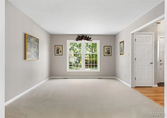 Photo 3 of Sale Pending at 3523 Brookwood Cir, Saint Charles, MO 63301 | MLS# MIS26048761 | Listing updated on 2026-08-10