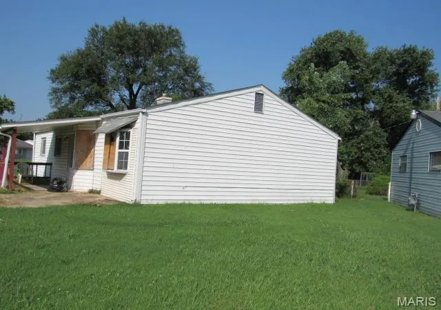2nd image of 1137 St Margaret Dr, East Saint Louis, IL 62206 | MLS# MIS26048763