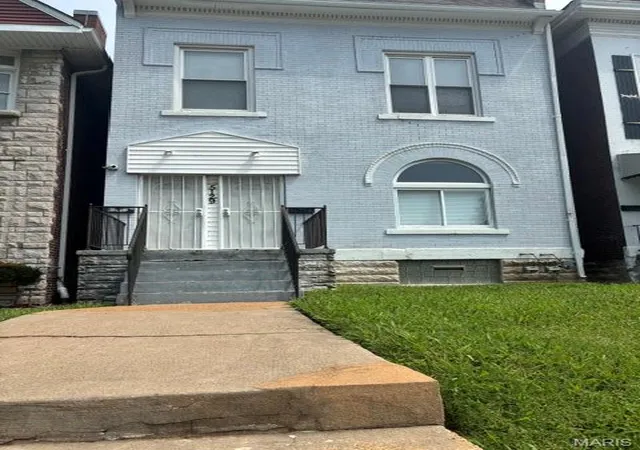 Photo 1 of Sale Pending at 5129 Page Blvd, Saint Louis, MO 63113 | MLS# MIS26048787 | Listing updated on 2026-08-20
