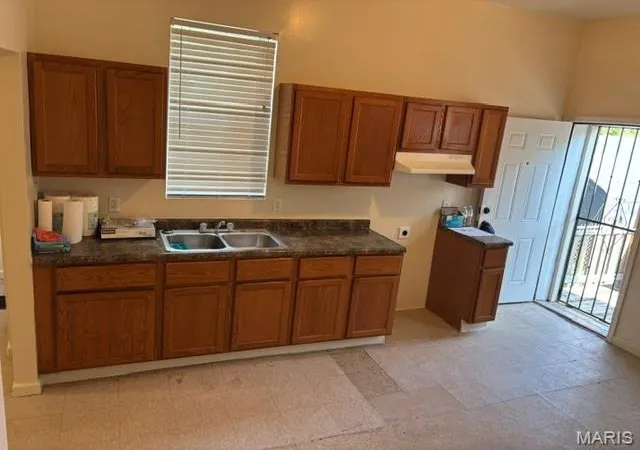 Photo 4 of Sale Pending at 5129 Page Blvd, Saint Louis, MO 63113 | MLS# MIS26048787 | Listing updated on 2026-08-20