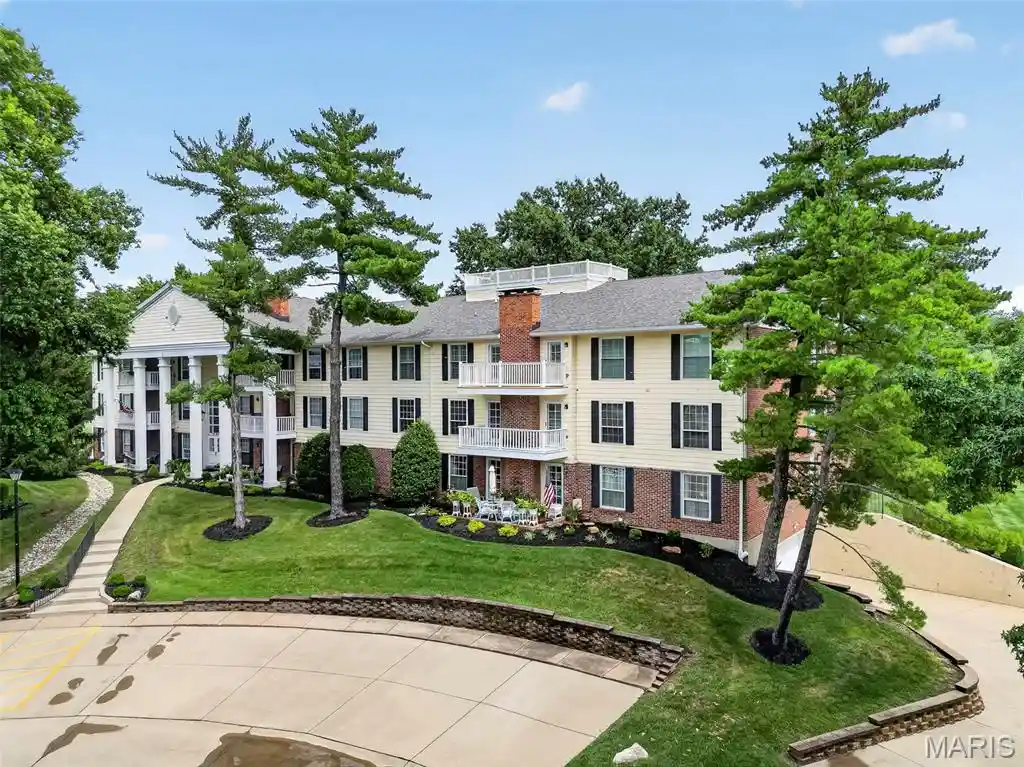 Listing Photo 56 - Condo for sale in 1530 Bedford Forge Ct located at 1530 Bedford Forge Ct, Chesterfield, MO 63017 - Unit #15