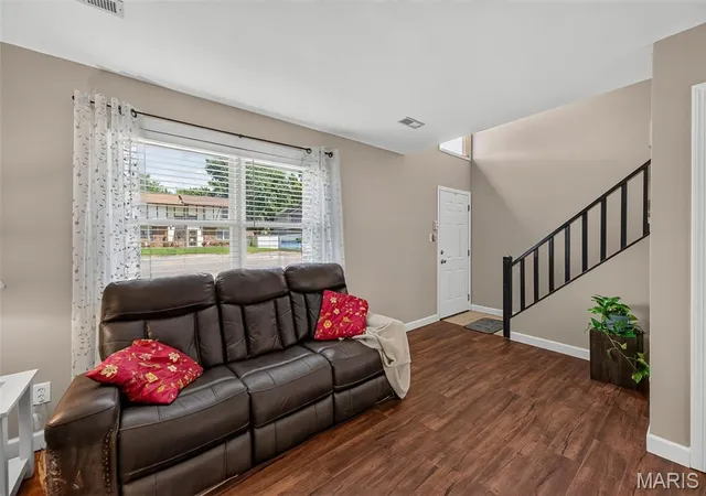 5th image of 3802 Treebrook Dr, Imperial, MO 63052 | MLS# MIS26048793