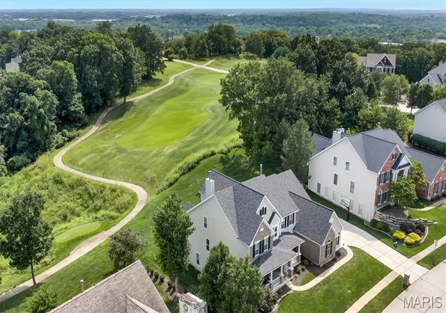 Photo 2 of Mansion for sale at 9217 Caddyshack Cir, Saint Louis, MO 63127 | MLS# MIS26048815 | Listing updated on 2026-09-28