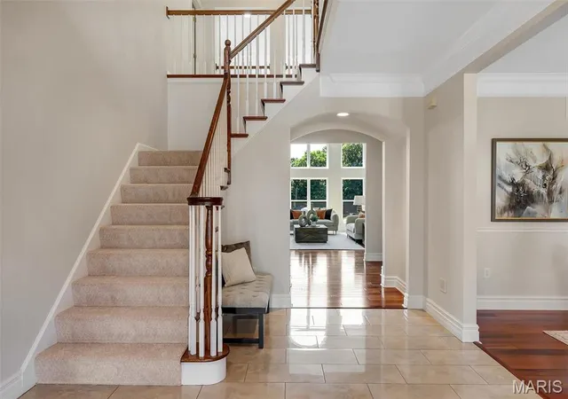 Photo 3 of Mansion for sale at 9217 Caddyshack Cir, Saint Louis, MO 63127 | MLS# MIS26048815 | Listing updated on 2026-09-28