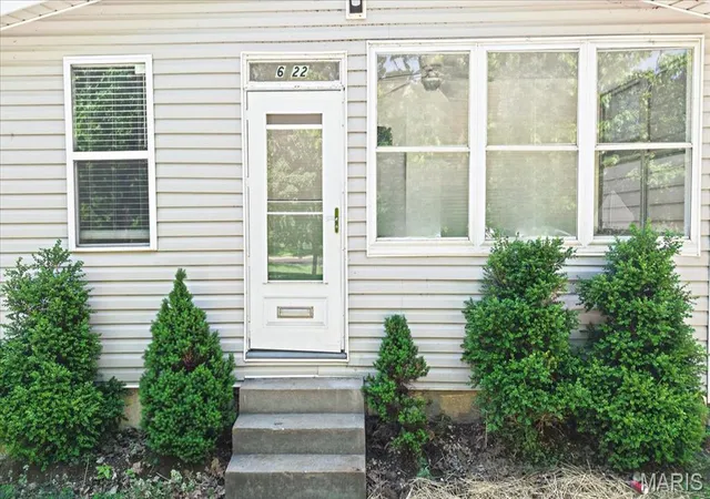 Photo 2 of Single family home for sale at 6222 Carlsbad Ave, Saint Louis, MO 63116 | MLS# MIS26048817 | Listing updated on 2026-09-14