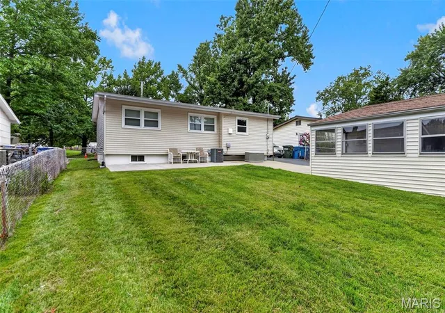 29th image of 2898 Lesmer Ct, Saint Louis, MO 63114 | MLS# MIS26048823