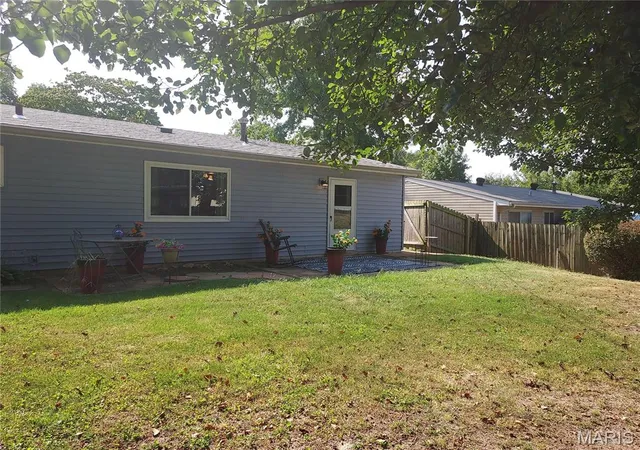 Photo 12 of Single family home for sale at 9841 Tanbark Ln, Saint Louis, MO 63134 | MLS# MIS26048854 | Listing updated on 2026-09-14