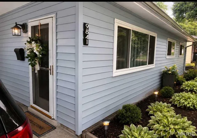 Photo 2 of Single family home for sale at 9841 Tanbark Ln, Saint Louis, MO 63134 | MLS# MIS26048854 | Listing updated on 2026-09-14