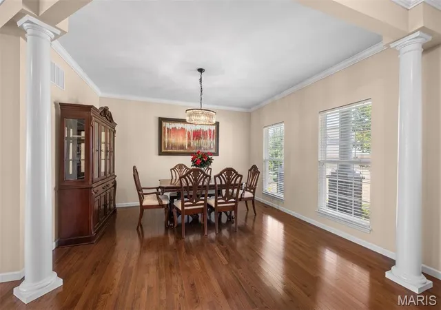 Photo 4 of Single family home for sale at 1633 Willowbrooke Manors Court, Saint Louis, MO 63146 | MLS# MIS26048855 | Listing updated on 2026-10-11