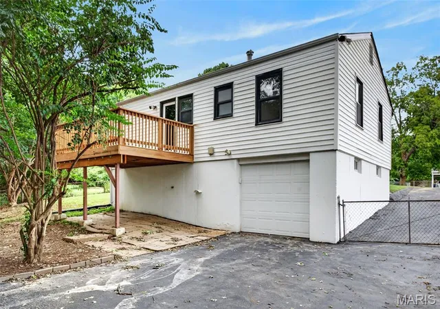 Photo 24 of Single family home for sale at 10832 Saint Henry Ct, Saint Ann, MO 63074 | MLS# MIS26048856 | Listing updated on 2026-10-18