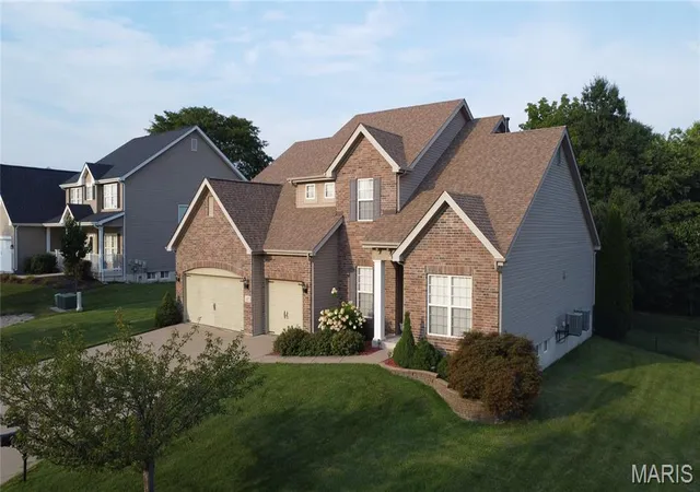 Photo 1 of Single family home for sale at 117 Fox Haven Dr, O Fallon, MO 63368 | MLS# MIS26048859 | Listing updated on 2026-08-18