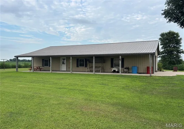 Photo 2 of Single family home for sale at 18692 Route C, Holliday, MO 65258 | MLS# MIS26048864 | Listing updated on 2026-07-30