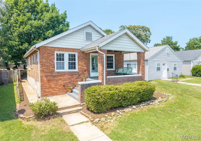 Photo 2 of Single family home for sale at 1457 Sproule Ave, Saint Louis, MO 63139 | MLS# MIS26048870 | Listing updated on 2026-08-27