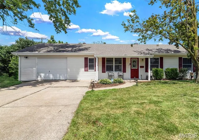 Photo 1 of Sale Pending at 303 Saint Joseph Ave, O Fallon, MO 63366 | MLS# MIS26048877 | Listing updated on 2026-08-20