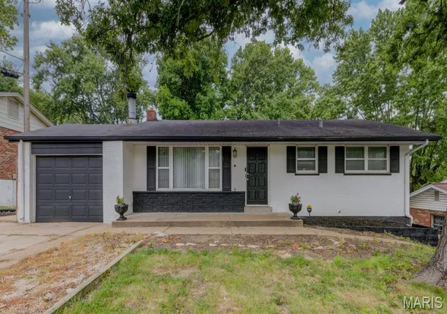 Photo 1 of Single family home for sale at 2239 Entity Ave, Saint Louis, MO 63114 | MLS# MIS26048888 | Listing updated on 2026-09-13