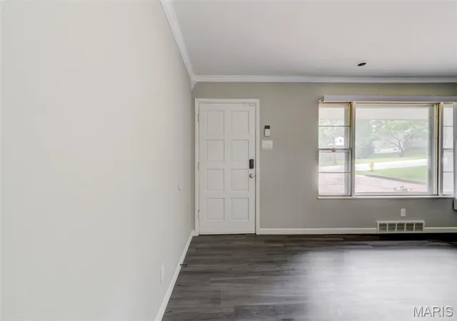 Photo 3 of Single family home for sale at 2239 Entity Ave, Saint Louis, MO 63114 | MLS# MIS26048888 | Listing updated on 2026-09-13
