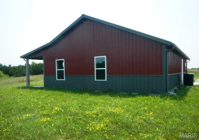 Photo 3 of Single family home for sale at 33642 Hwy 154, Stoutsville, MO 65283 | MLS# MIS26048894 | Listing updated on 2026-07-30