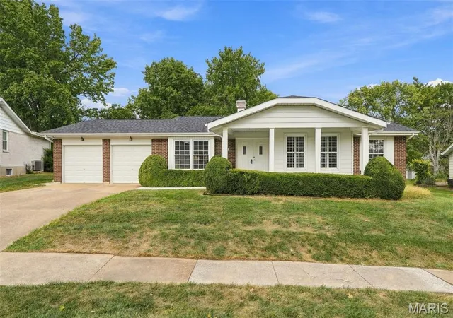 Single family home for sale at 1230 Luray Dr, Chesterfield, MO 63017 | MLS# MIS26048910