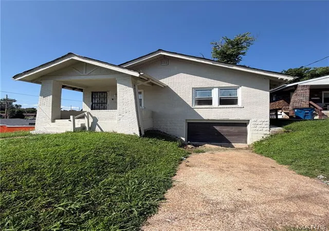 Photo 1 of Single family home for sale at 6706 Stratford Ave, Saint Louis, MO 63121 | MLS# MIS26048920 | Listing updated on 2026-07-31