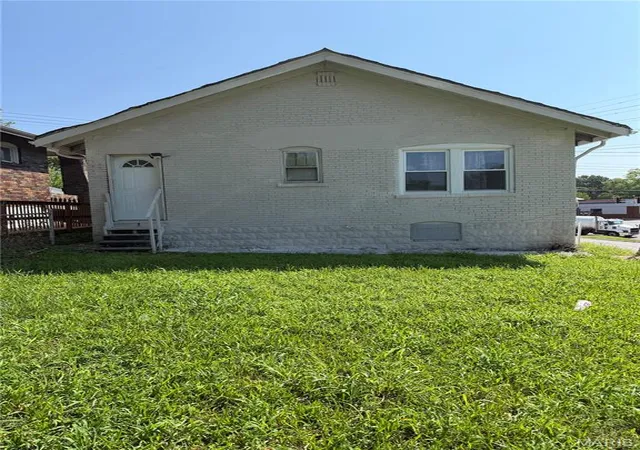 Photo 13 of Single family home for sale at 6706 Stratford Ave, Saint Louis, MO 63121 | MLS# MIS26048920 | Listing updated on 2026-07-31