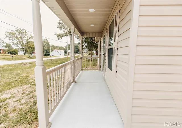 Photo 3 of Sale Pending at 505 W 2Nd St, Dixon, MO 65459 | MLS# MIS26048922 | Listing updated on 2026-09-18