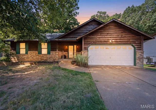 2nd image of 2553 Tricia Ln, High Ridge, MO 63049 | MLS# MIS26048926