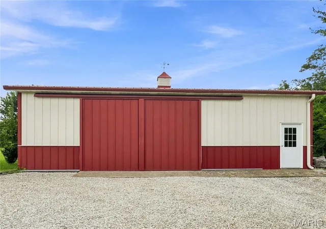 Photo 3 of Single family home for sale at 507 Leach Branch Rd, Hermann, MO 65041 | MLS# MIS26048927 | Listing updated on 2026-08-15