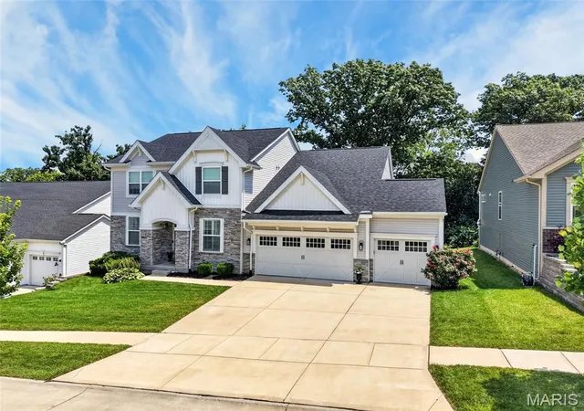 Photo 2 of Single family home for sale at 854 Nardin Dr, Chesterfield, MO 63017 | MLS# MIS26048933 | Listing updated on 2026-09-02