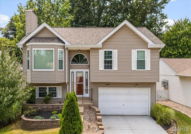 Single family home for sale at 1629 Lynncove Ln, Saint Charles, MO 63303 | MLS# MIS26048968