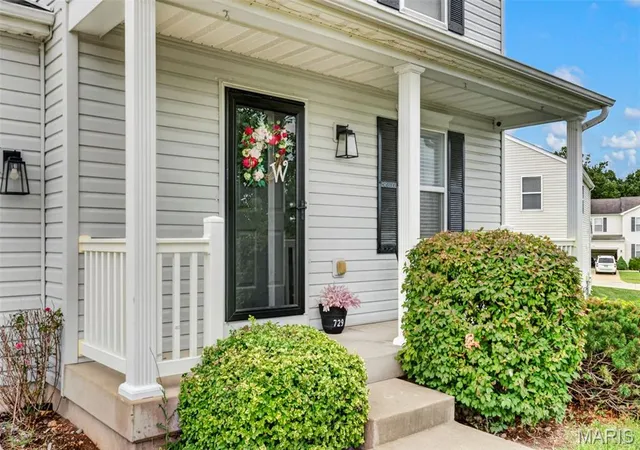 Photo 2 of Sale Pending at 729 Rabbit Run Dr, Wentzville, MO 63385 | MLS# MIS26048969 | Listing updated on 2026-09-25